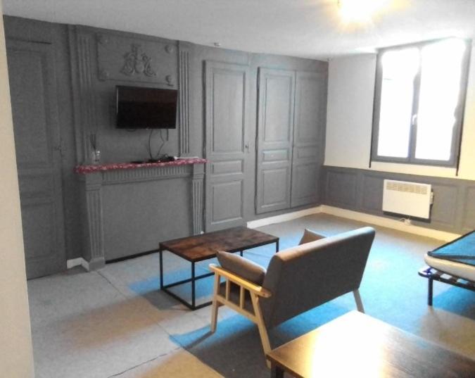 Appartement Tout Equipe Hypercentre Limoges Exterior foto